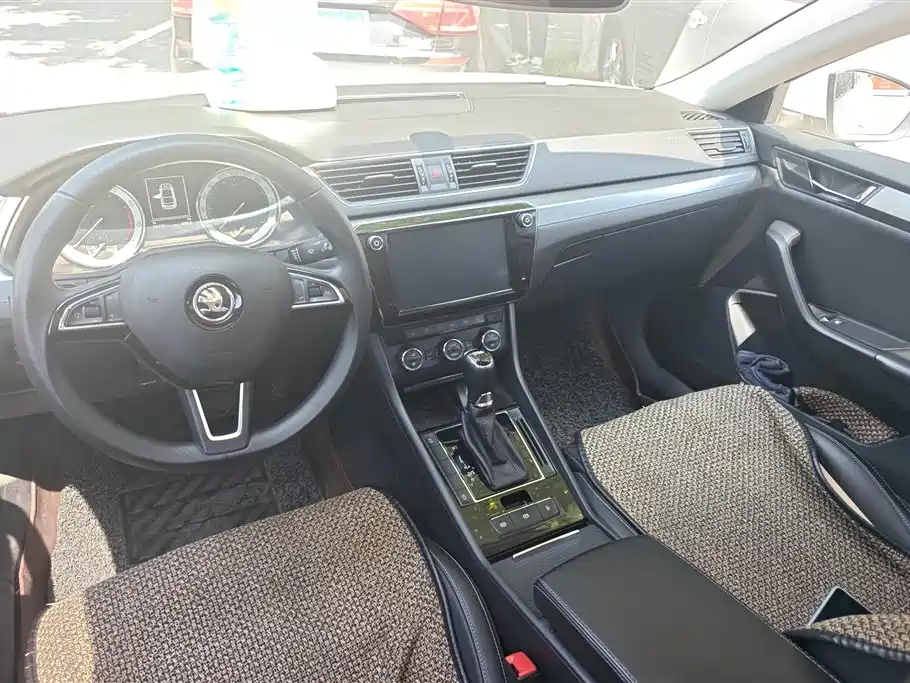 Škoda Superb 2018 TSI280 DSG Comfort (China V) фото 11