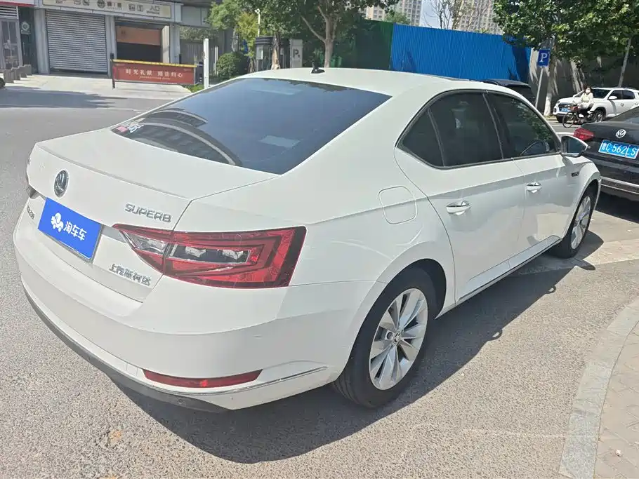 Škoda Superb 2018 TSI280 DSG Comfort (China V) фото 2