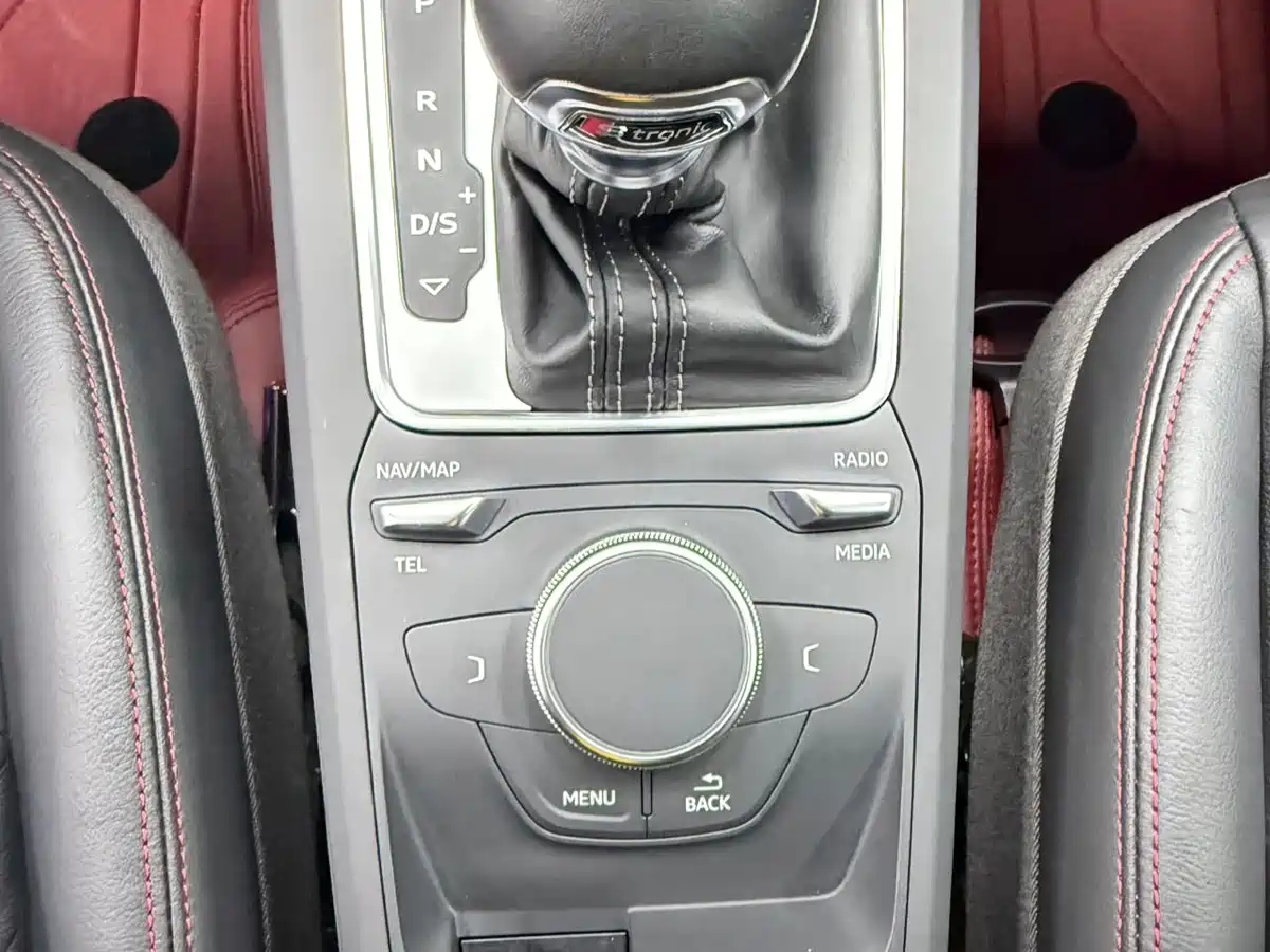 Audi Q2L, миниатюра 11
