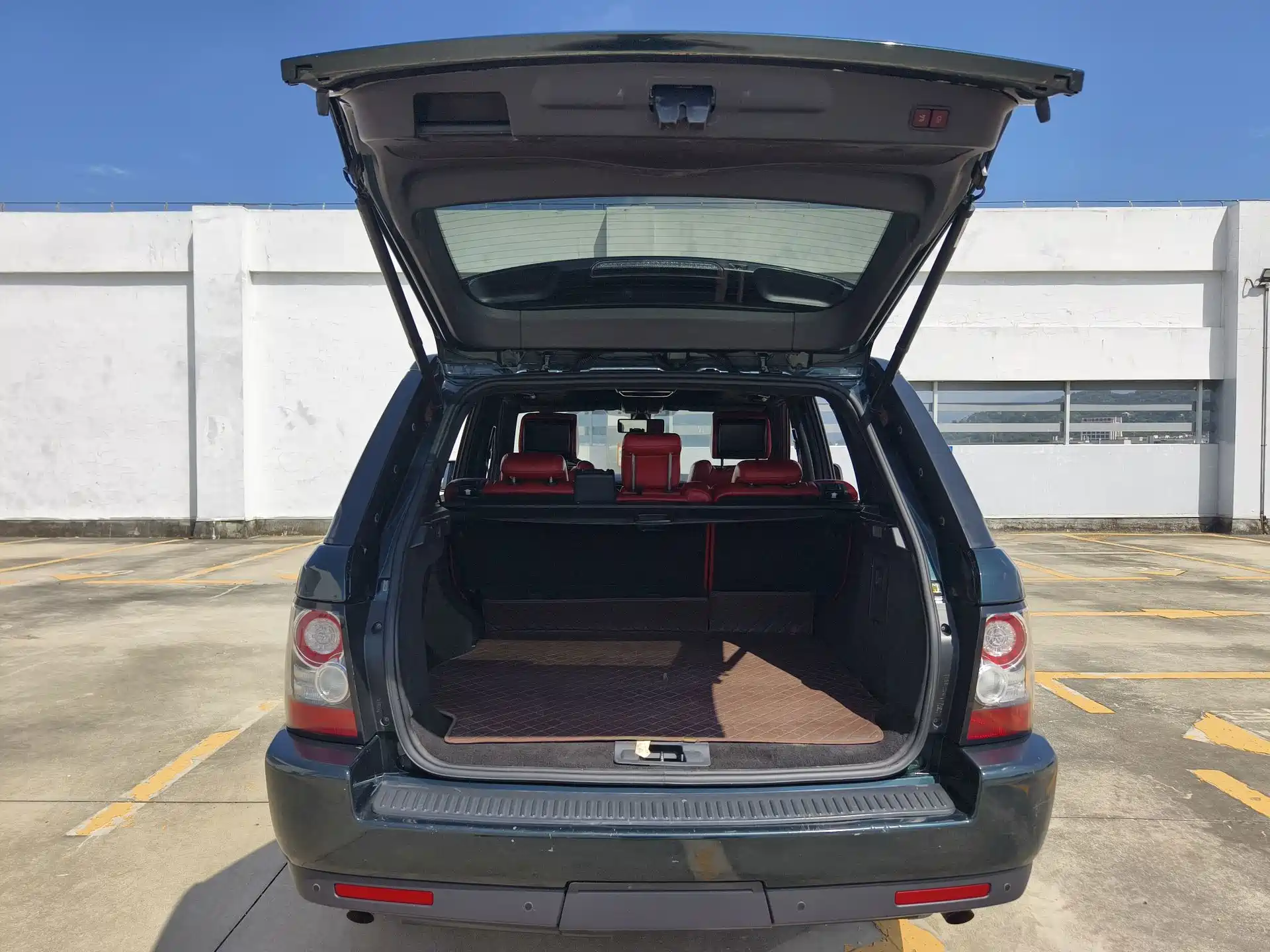 Photo 14 - Land Rover Range Rover Sport