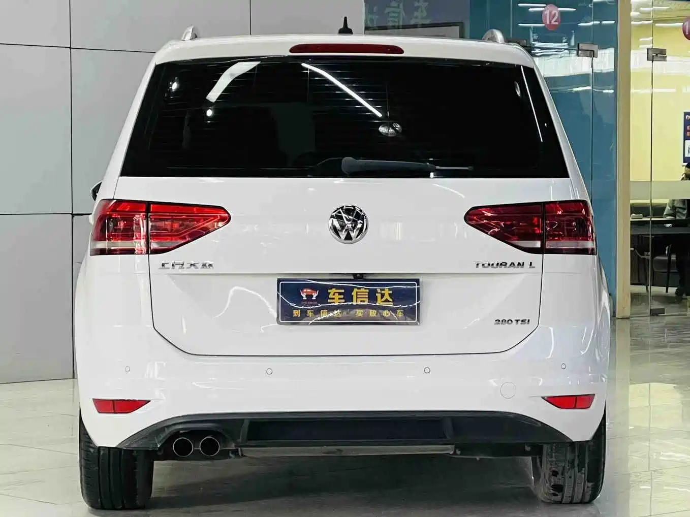 Volkswagen Touran 2018 Touran L 280TSI DSG Comfort Edition 7-seater China VI фото 4