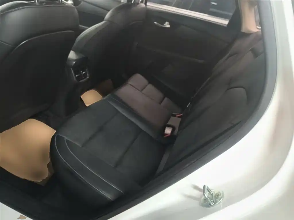 Kia K3 2019 1.5L CVT Smart Connect Edition фото 17