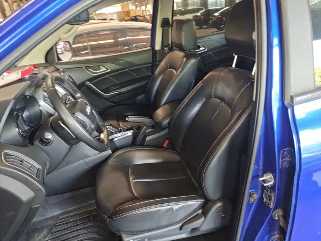 Jiangling Yuhu 7 2021 2020 Model 2.0T Diesel Automatic 2WD Comfort Short Wheelbase China VI JX4D20A6L