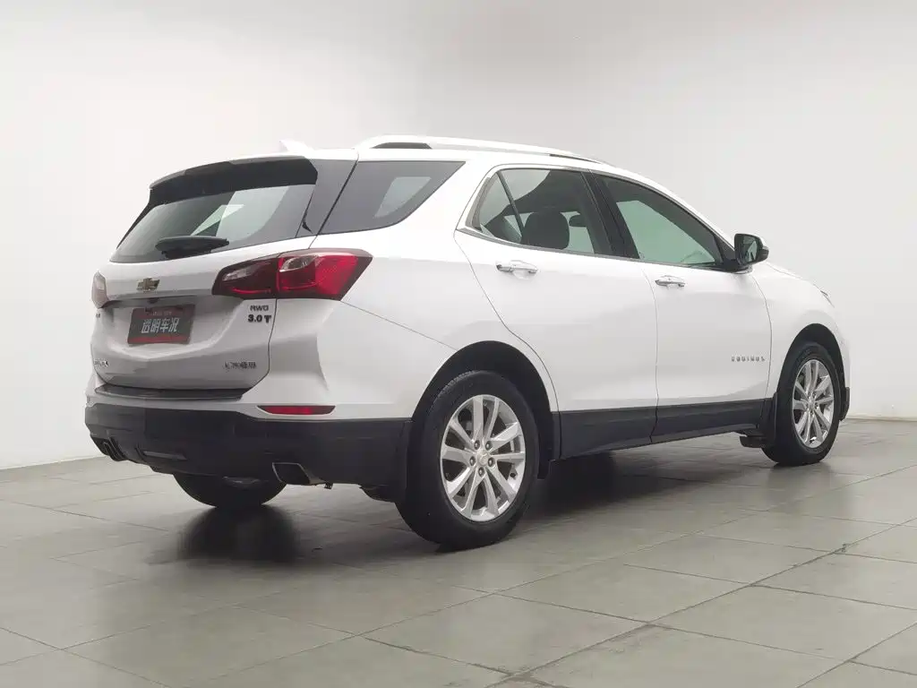 Фото 2 - Chevrolet Equinox