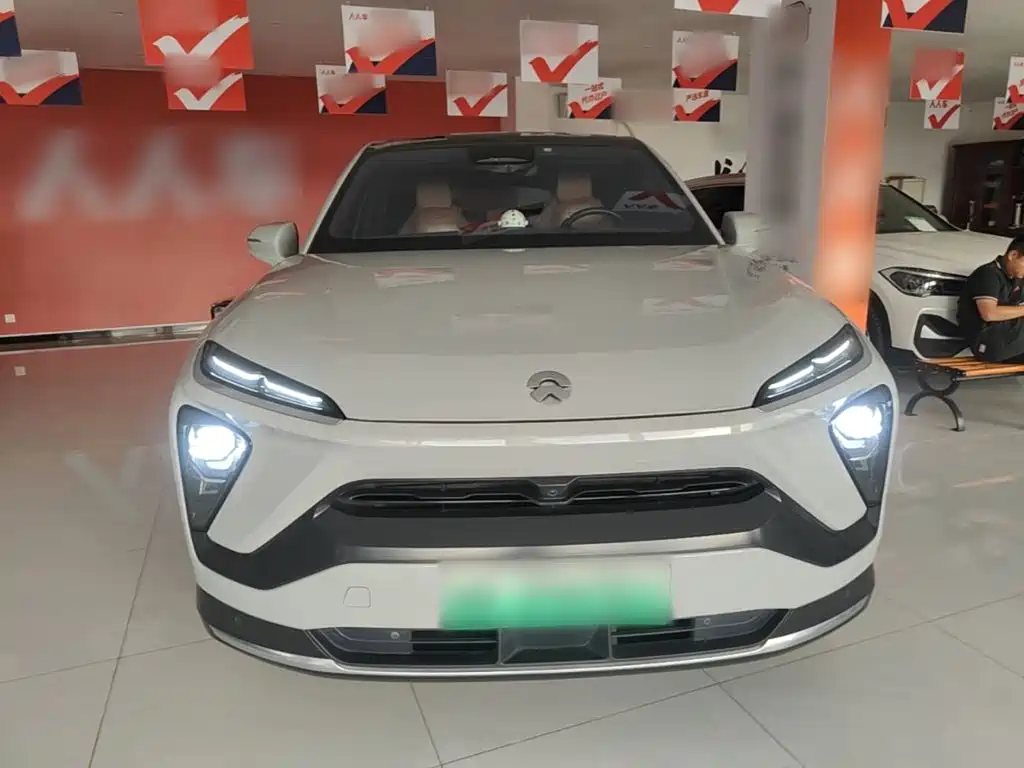 Фото 3 - NIO EC6