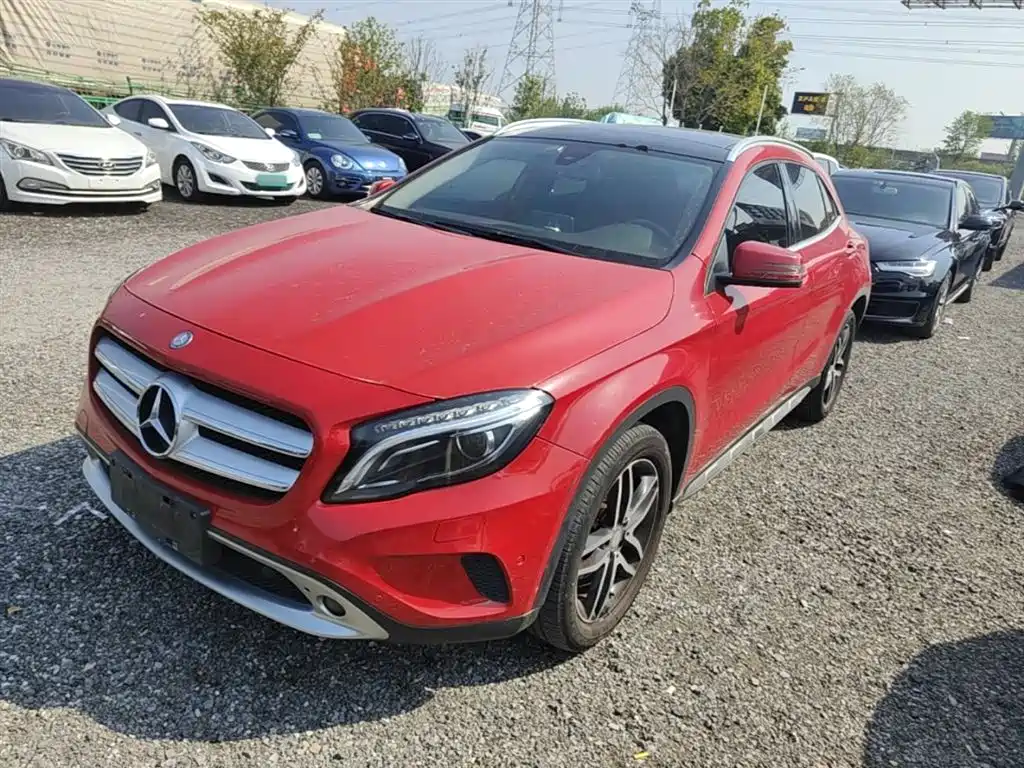 Mercedes-Benz GLA 2016 GLA 200 Fashion