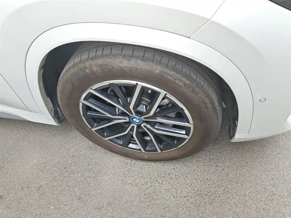 BMW iX1 2023 eDrive25L M Sport Package фото 14