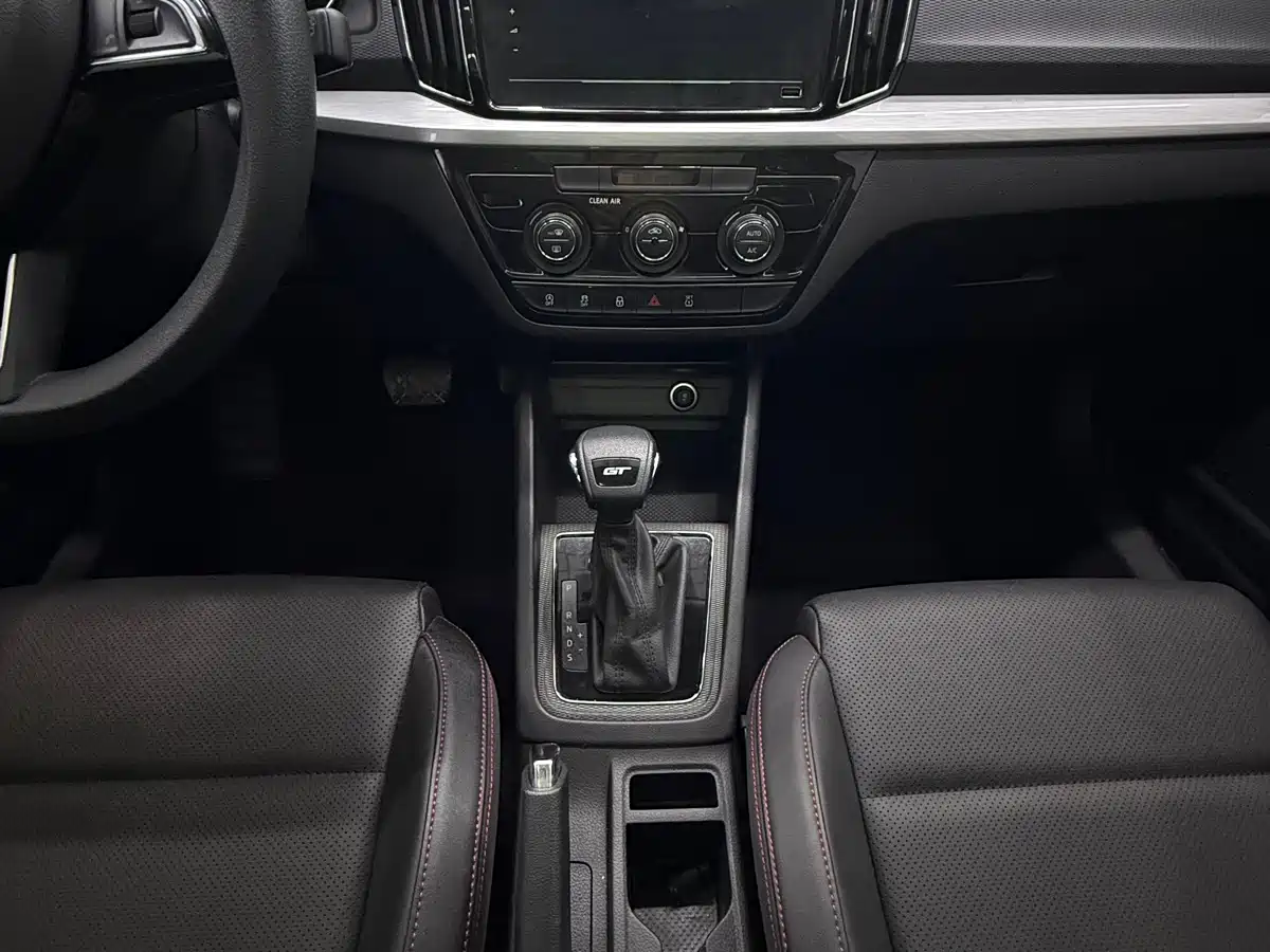 Škoda Kamiq 2021 GT TSI230 DSG Flagship Edition фото 14