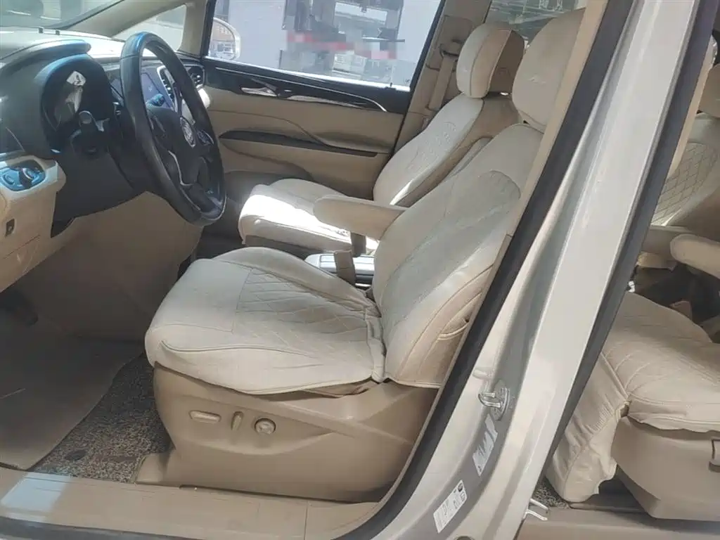 Buick GL8 2018 ES 28T Luxury Type China VI фото 15