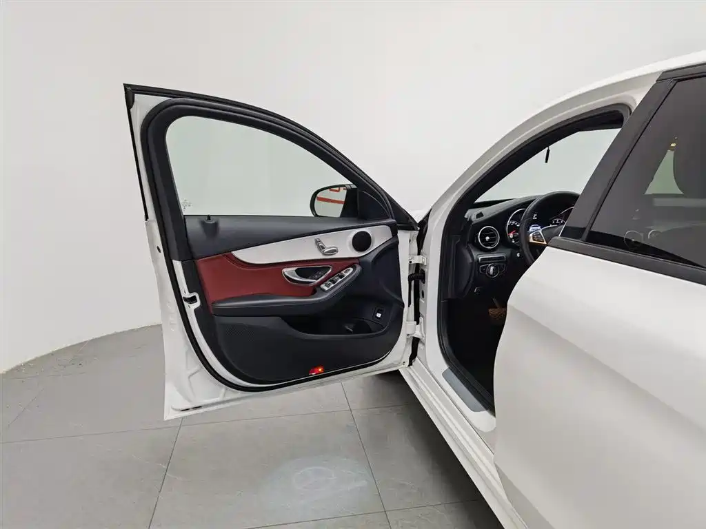 Mercedes-Benz C-Class 2015 C 200 Sport Edition фото 8
