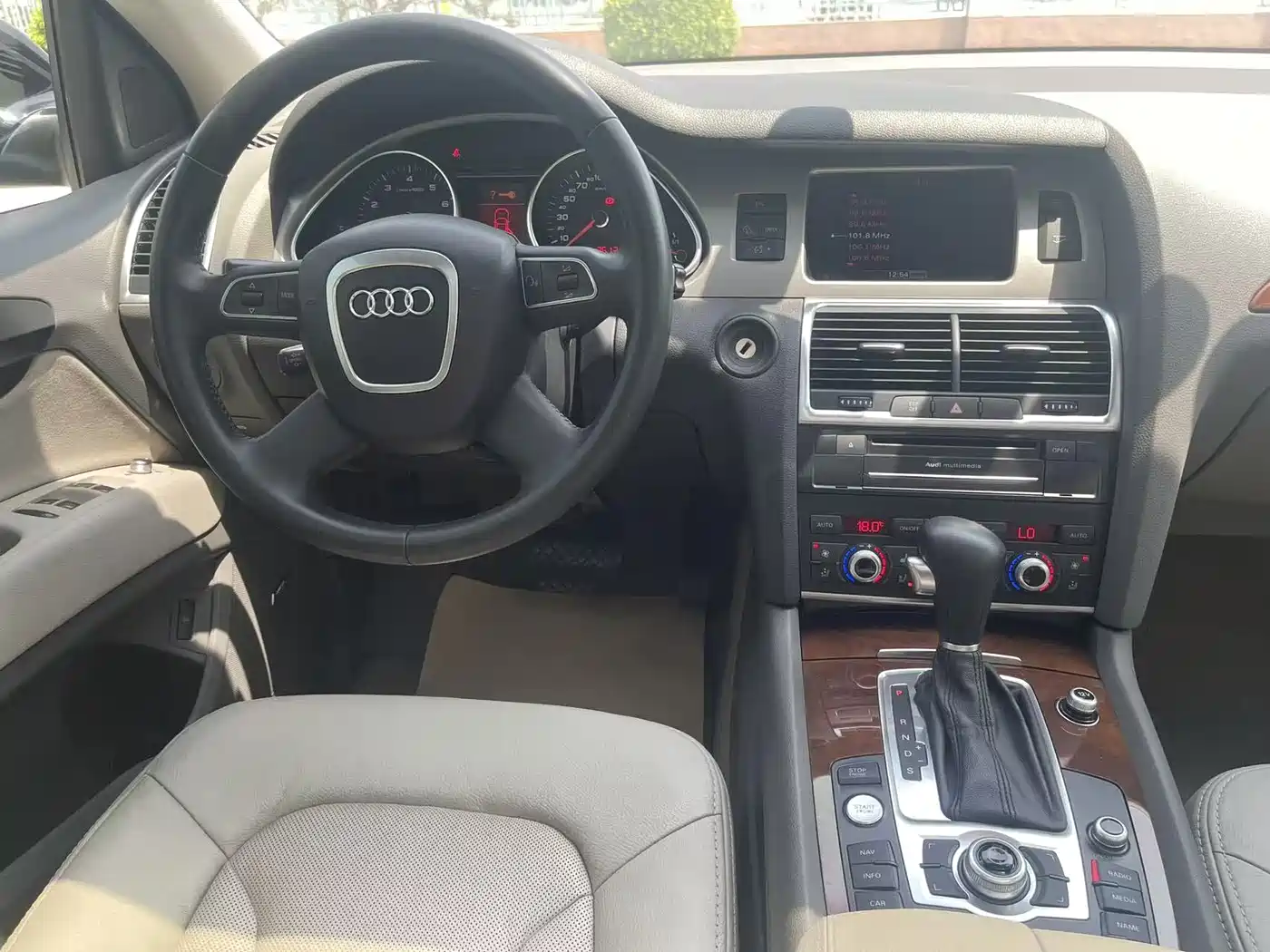 Audi Q7 2010 3.6 FSI quattro Luxury Model фото 20