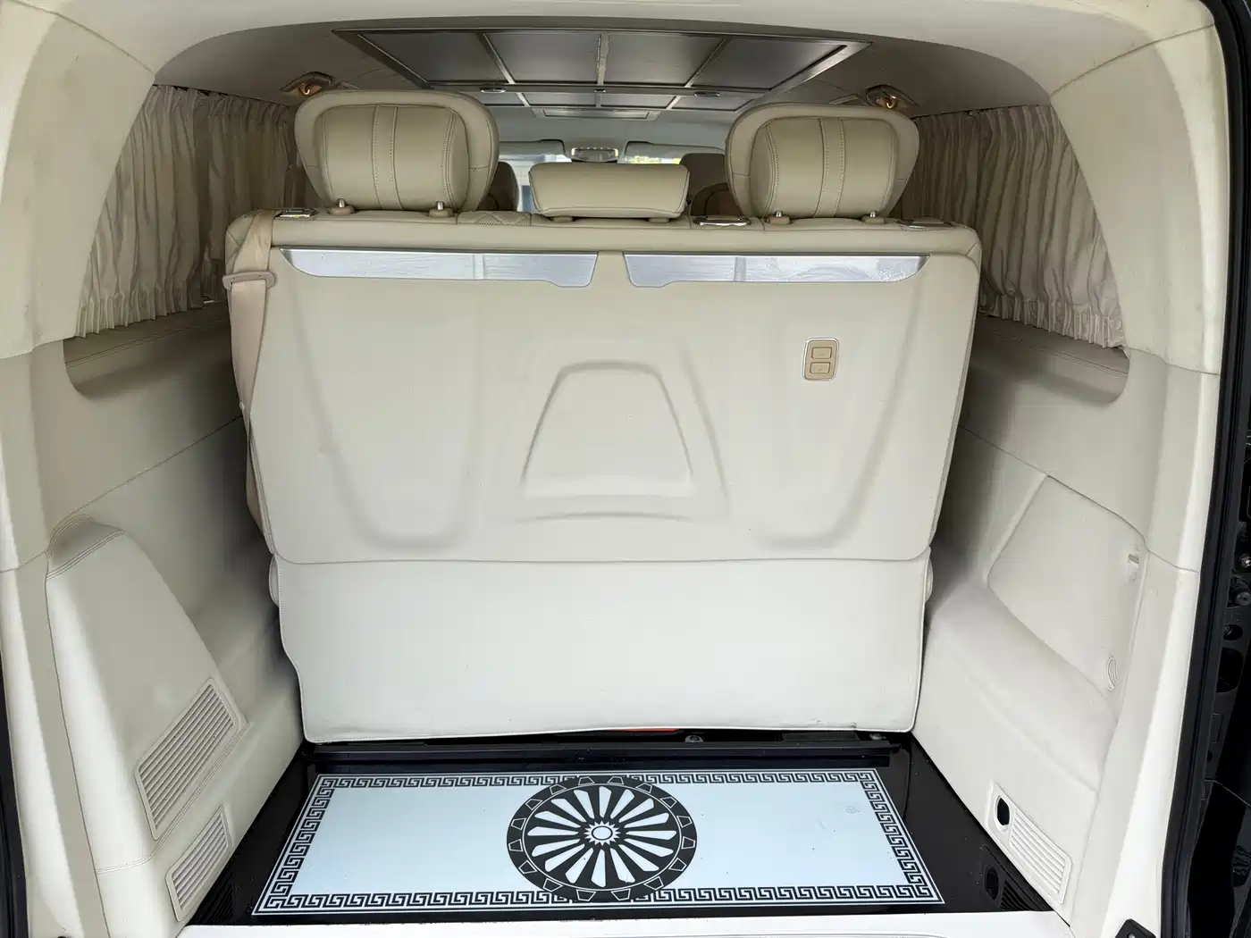 Mercedes-Benz Vito 2021 2.0T Elite 7-Seater фото 8
