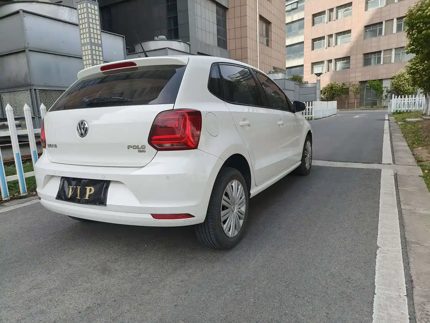 Volkswagen Polo 2018 1.5L Auto Safe Drive фото 7