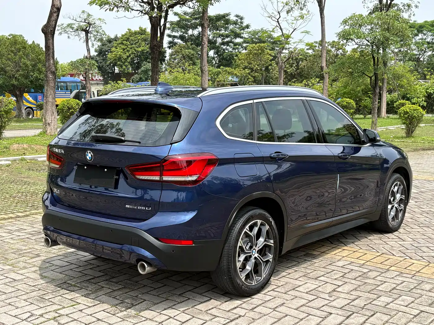 BMW X1 2020 sDrive25Li Leading Model фото 9