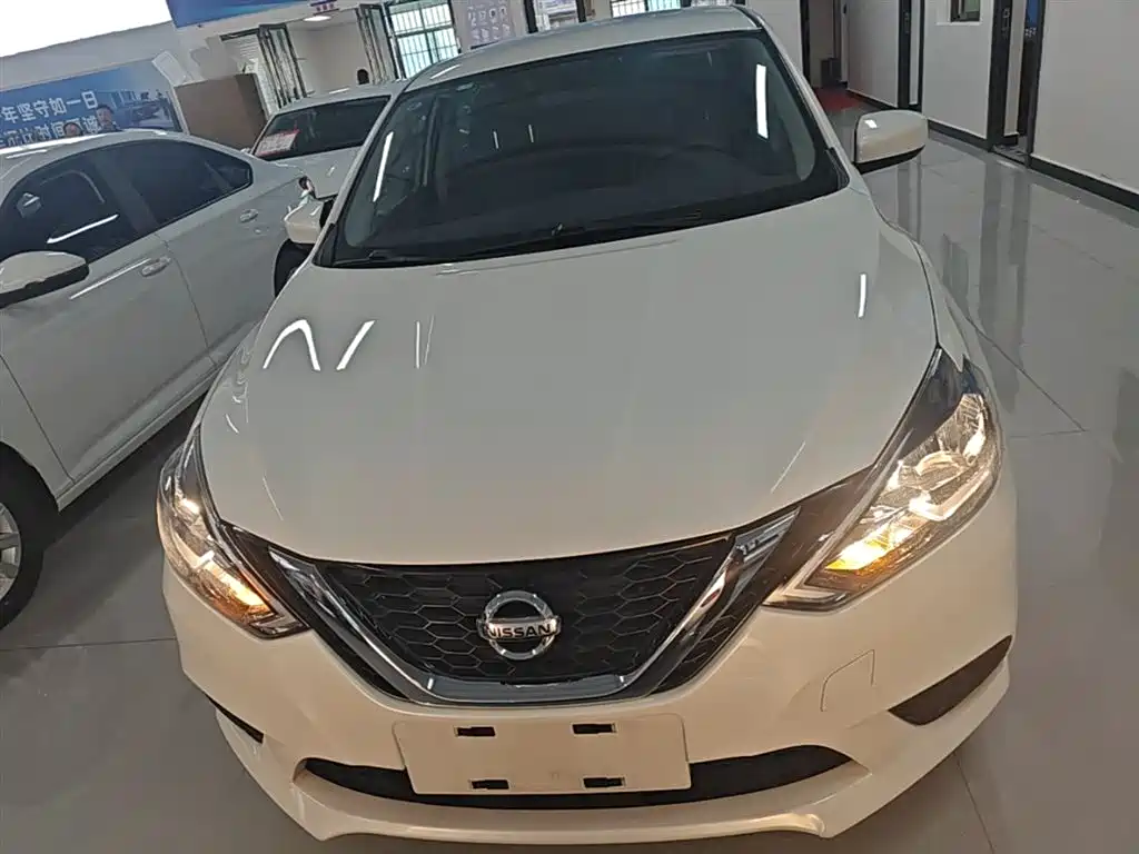 Nissan SYLPHY, миниатюра 3