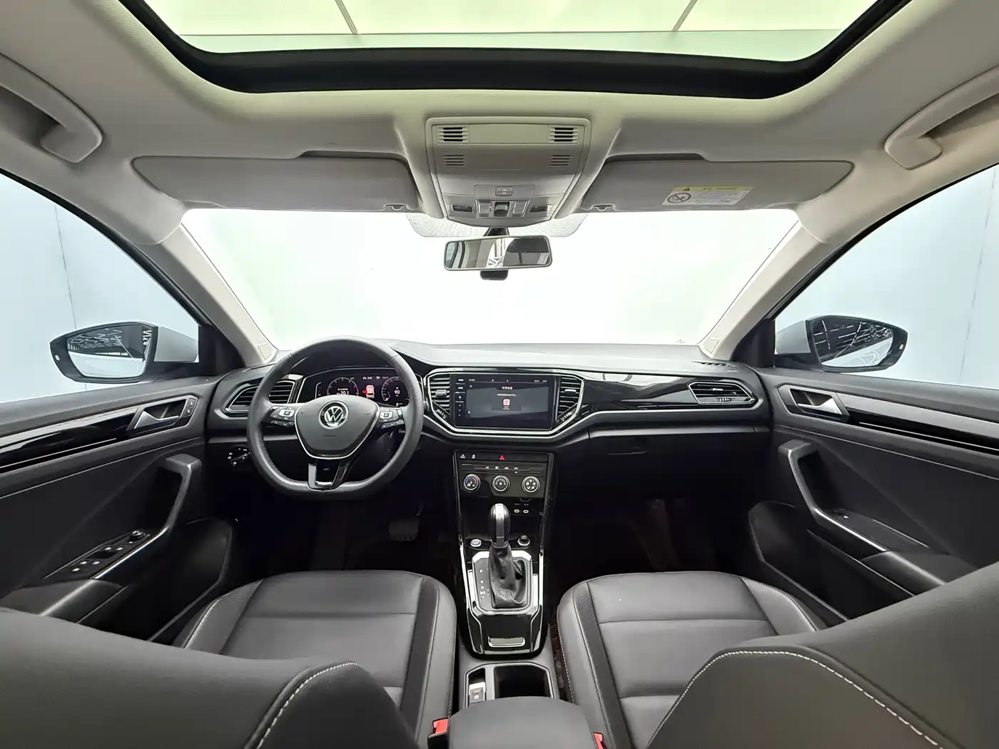 Volkswagen T-ROC 2021 280TSI DSG 2WD Comfort Connected фото 13
