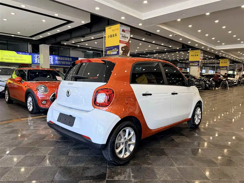 smart forfour 2018 2018 1.0L 52kW Agile Edition