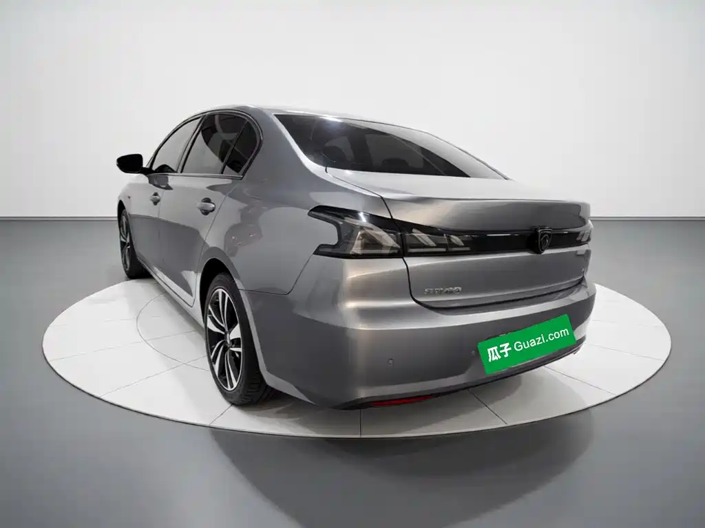 صورة 25 - Peugeot 408
