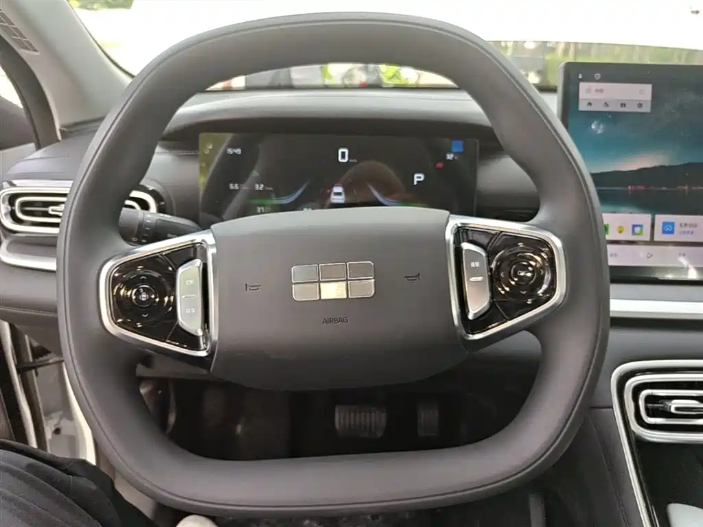 Geely Galaxy Galaxy Stellar 6 2025 60km Voyager Edition фото 11