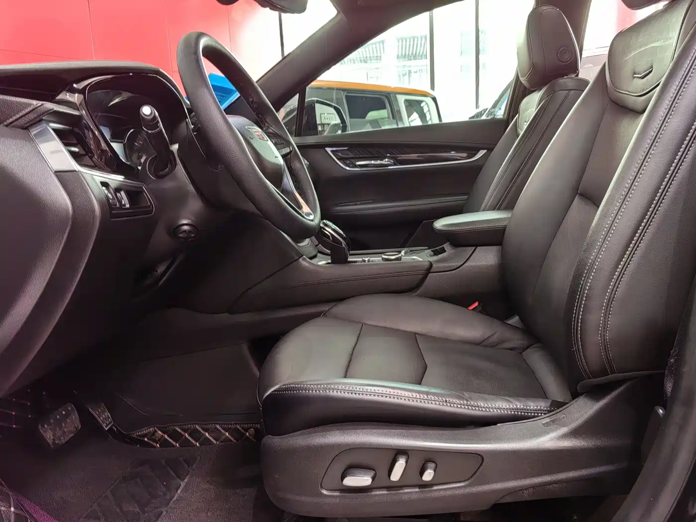 Cadillac XT6 2020 28T 6-Seater 4WD Luxury Model фото 11