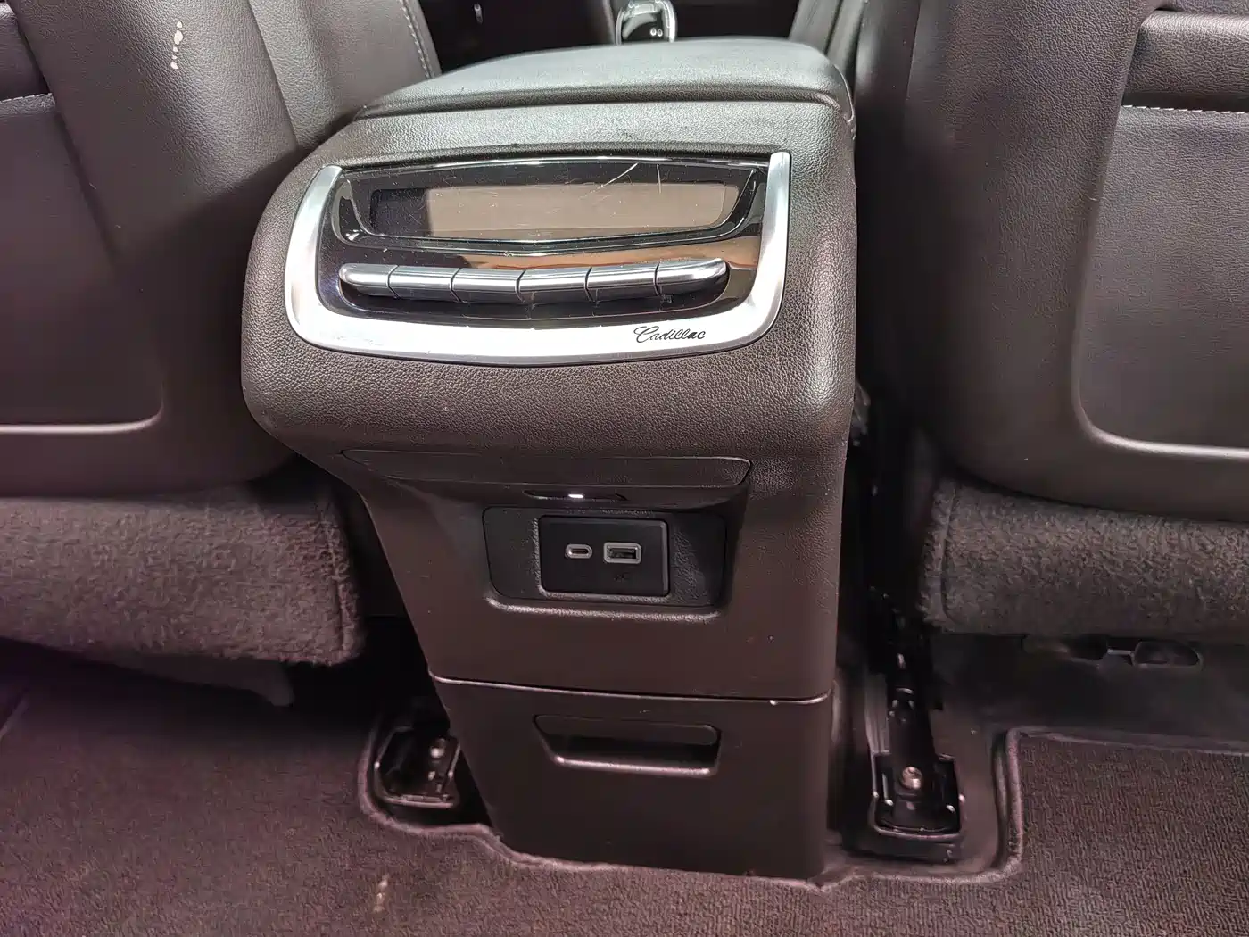 Cadillac XT6 2020 28T 6-Seater 4WD Luxury Model фото 13