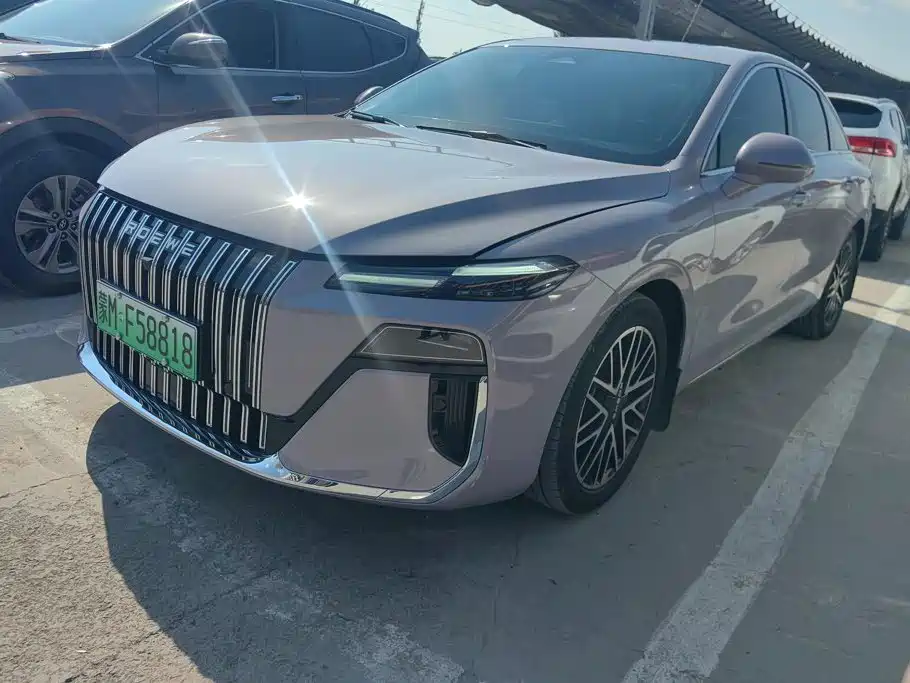 Roewe M7 DMH 2025 2025 1.5T 115km Mid-range