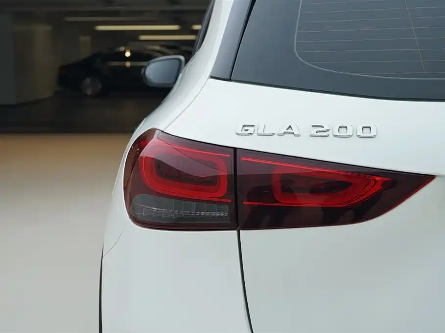 Mercedes-Benz GLA 2022 Facelift GLA 200 фото 11