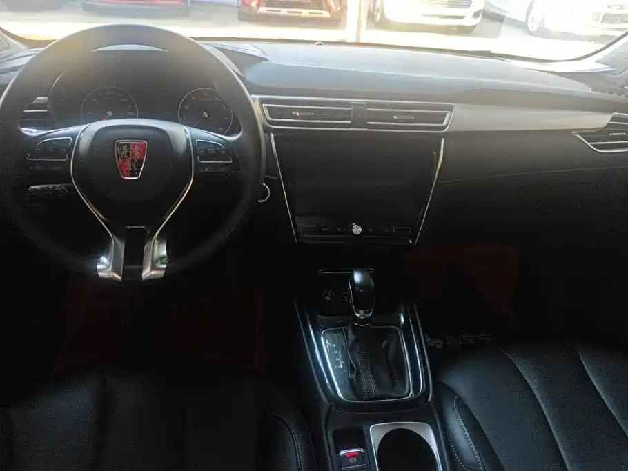 Roewe i5 2019 2019 1.5L Automatic 4G Connected LingHao Flagship Version