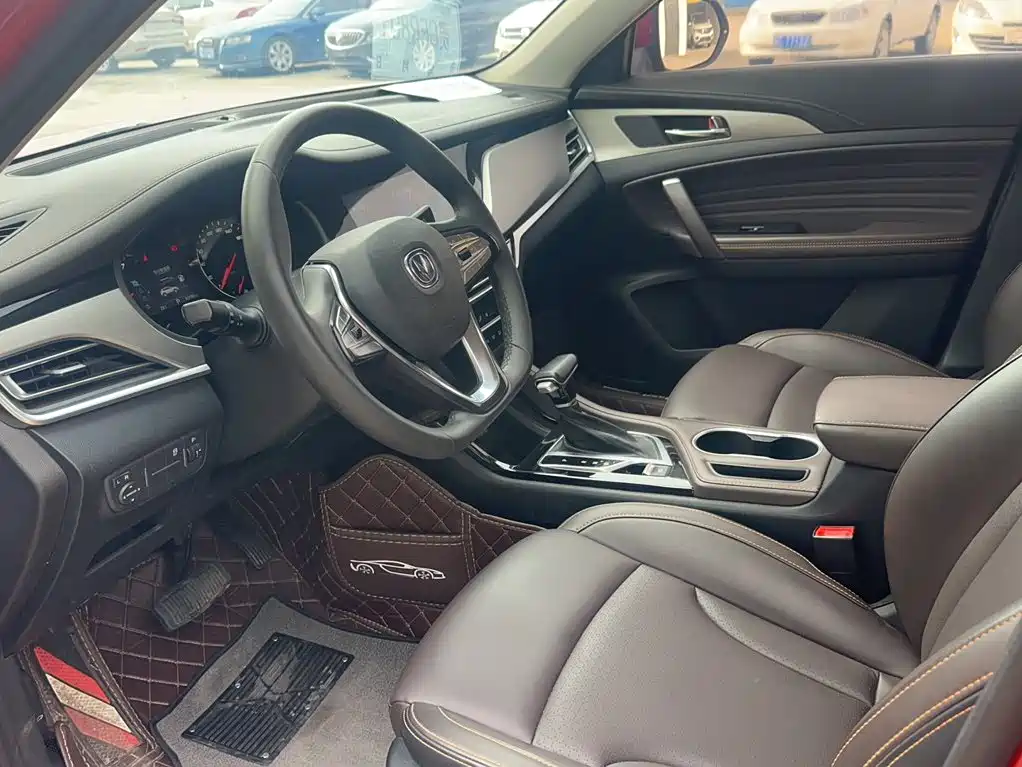 Changan CS35 PLUS 2018 2018 1.6L Automatic Smooth Connect China V