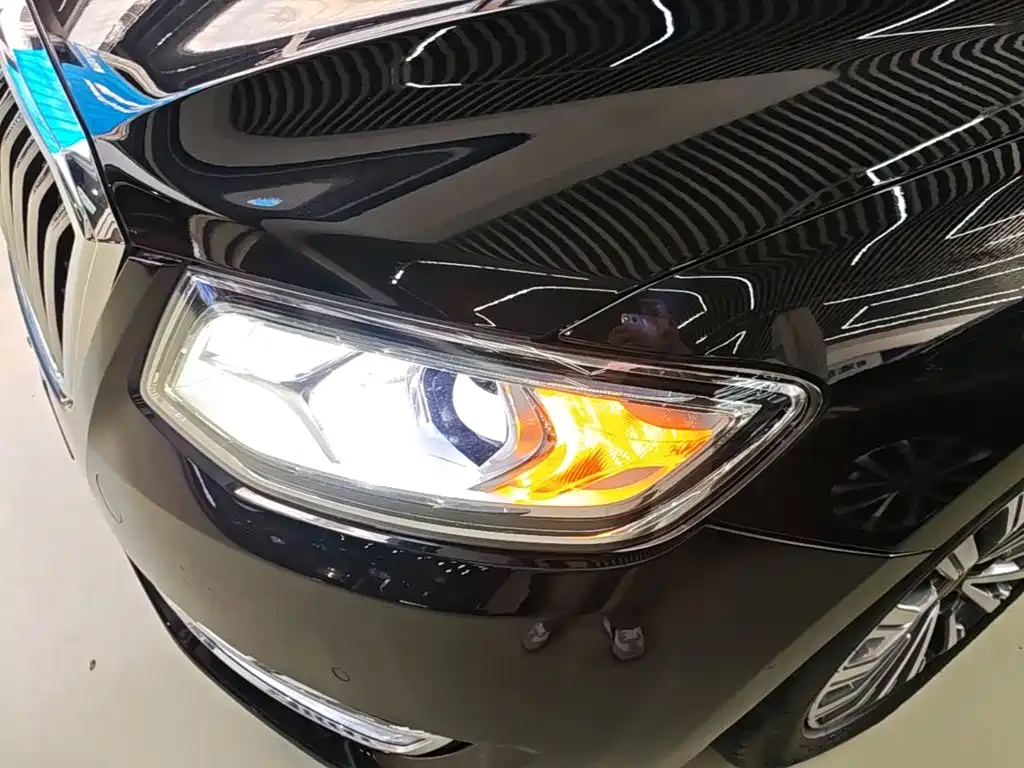 Hongqi H7 2021 2021 1.8T Official Version