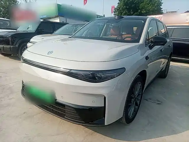 Leapmotor C10 2025