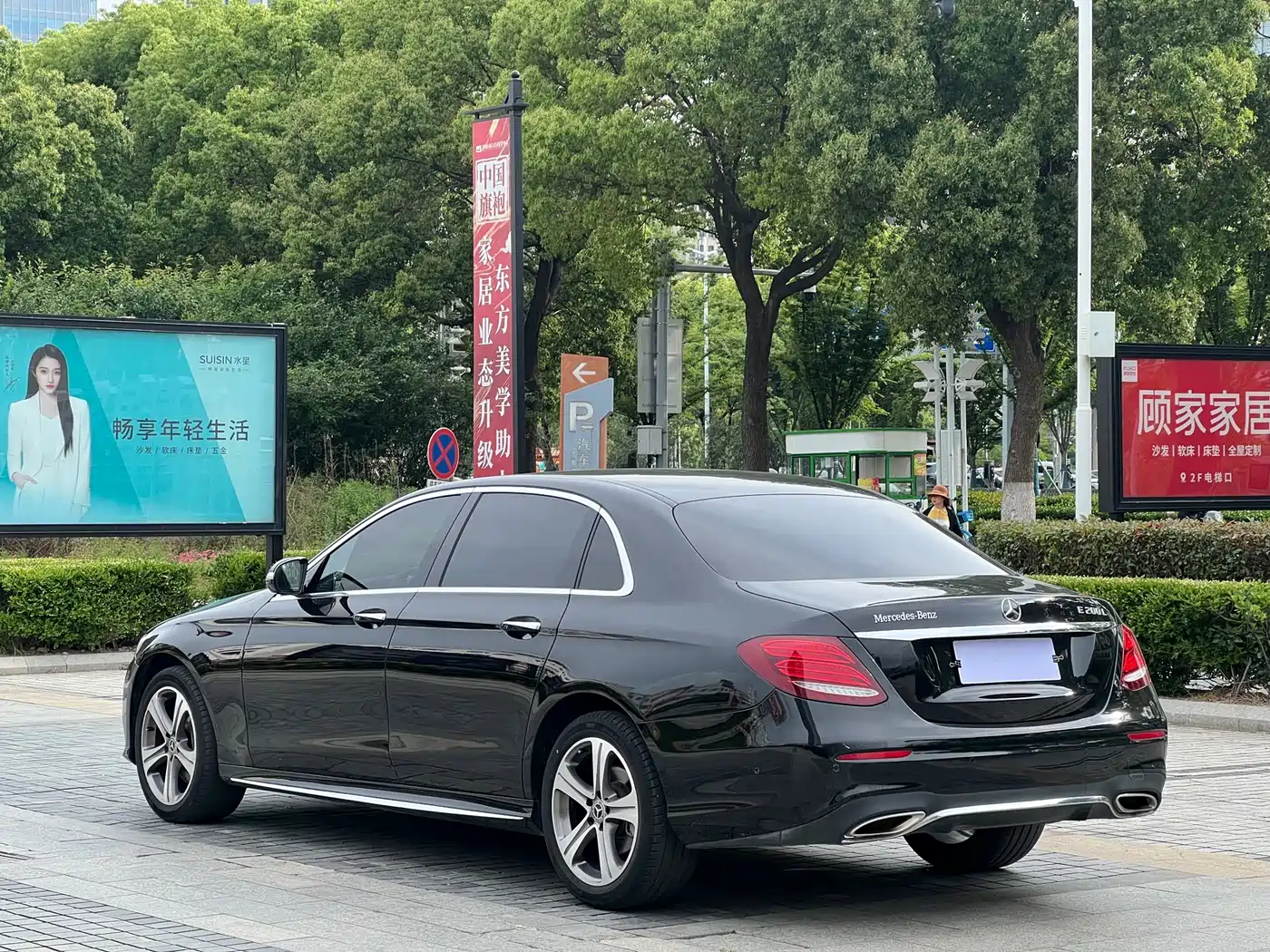 Mercedes-Benz E-Class 2018 E 200 L Sport фото 3
