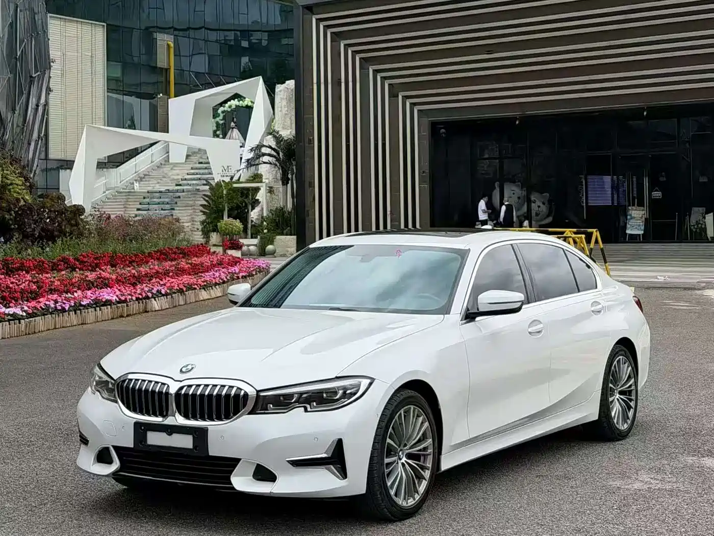 BMW 3 Series 2020 325Li Launch Edition