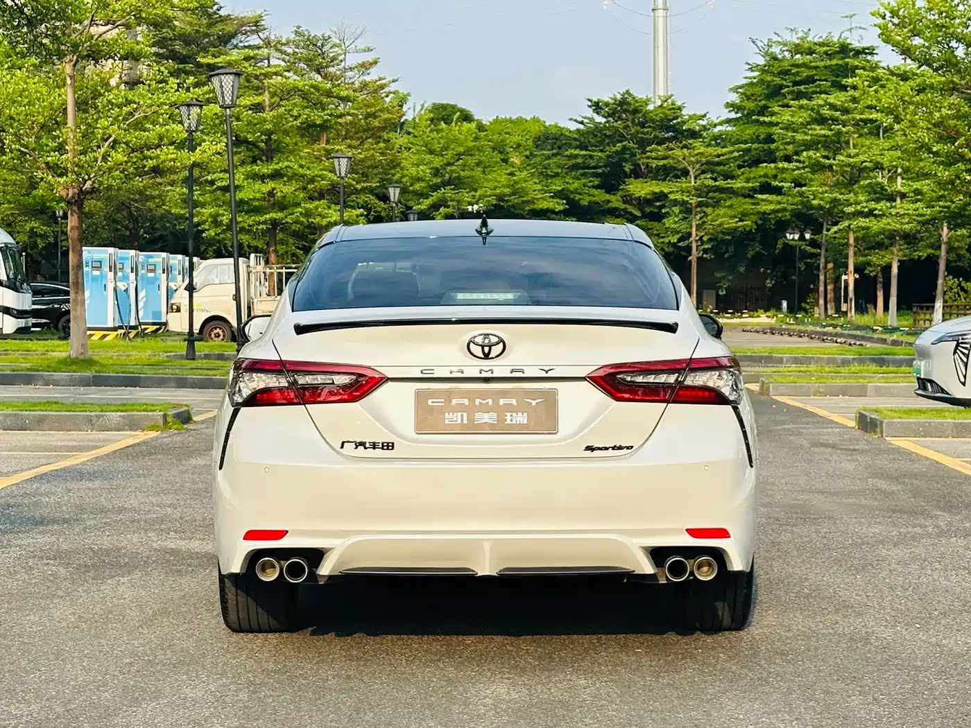 Toyota Camry 2024 2023 2.0S Knight Edition