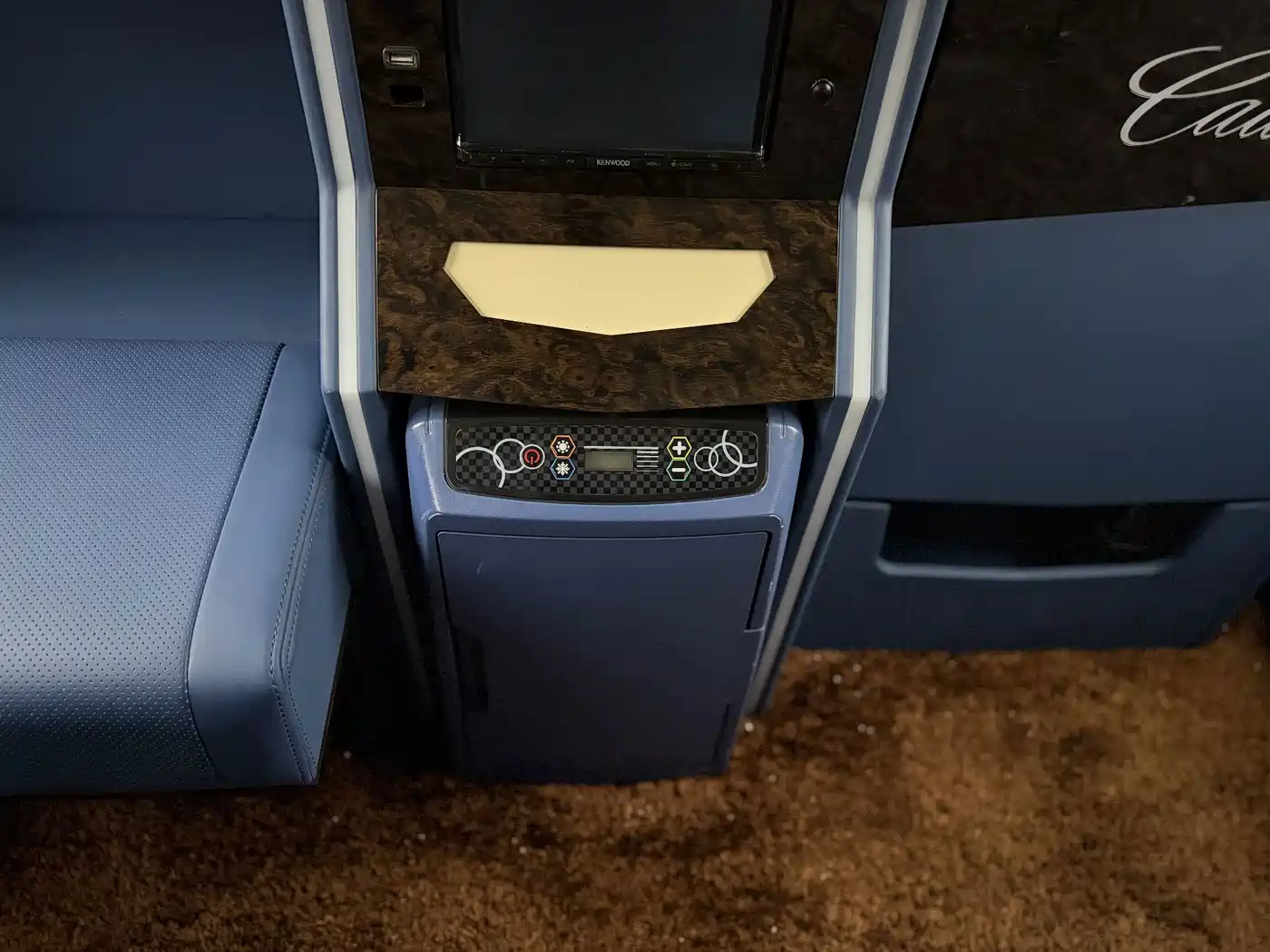 Cadillac Escalade 2020 2017 6.2L ESV Platinum Extended