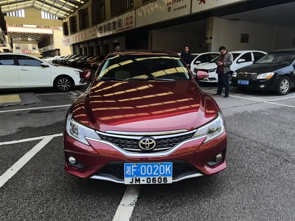 Toyota Reiz 2013 2.5V Premium Edition фото 3
