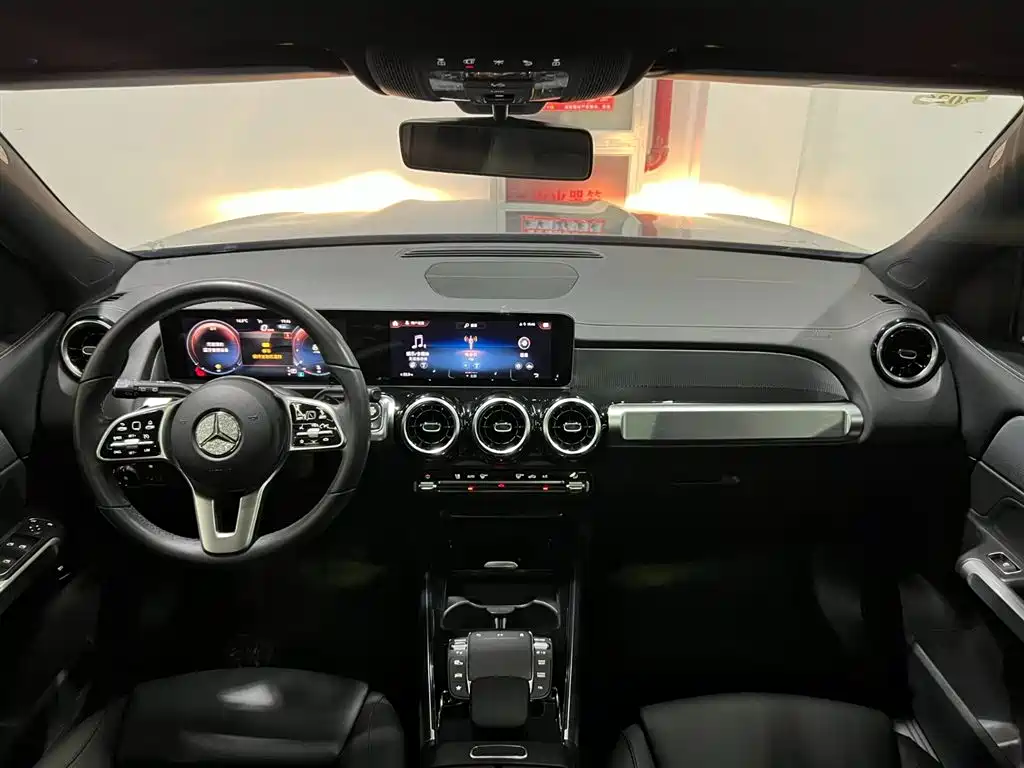 Mercedes-Benz GLB 2020 GLB 180 Dynamic фото 14