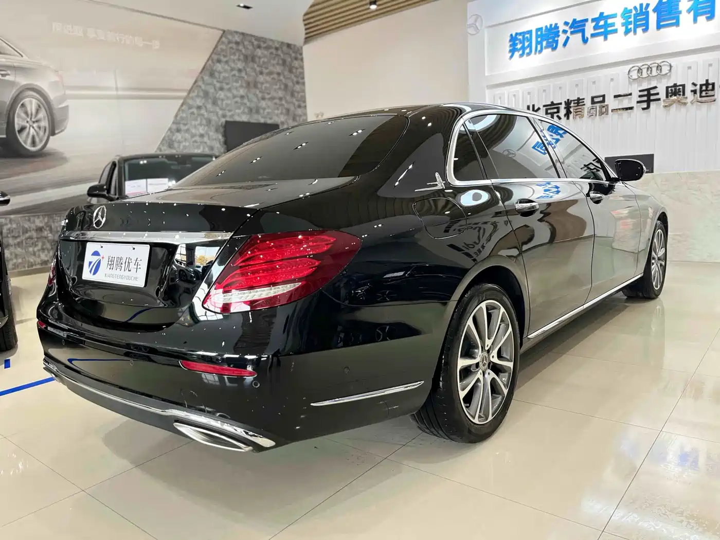 Mercedes-Benz E-Class 2019 E 300 L Luxury фото 6