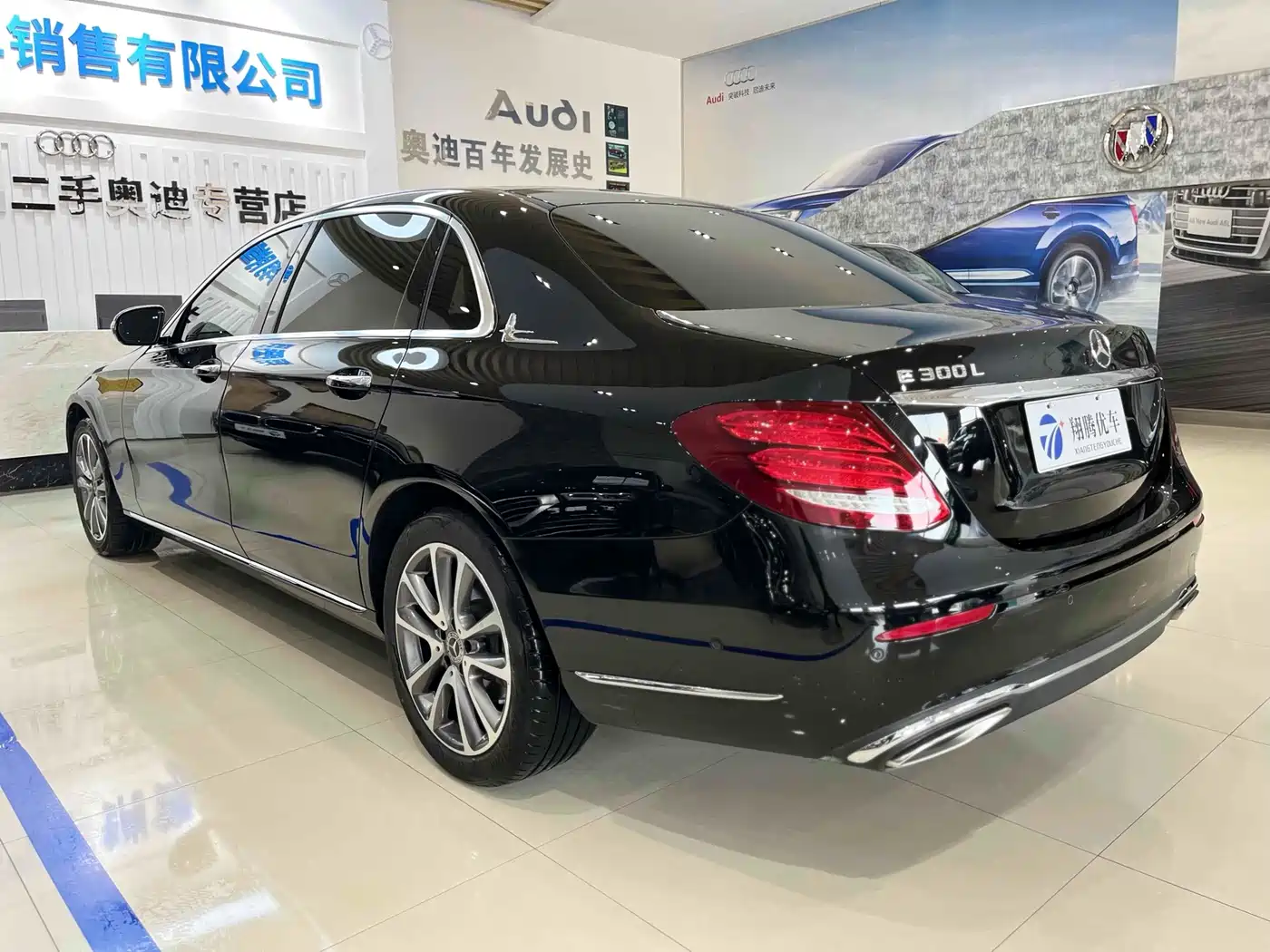 Mercedes-Benz E-Class 2019 E 300 L Luxury фото 4