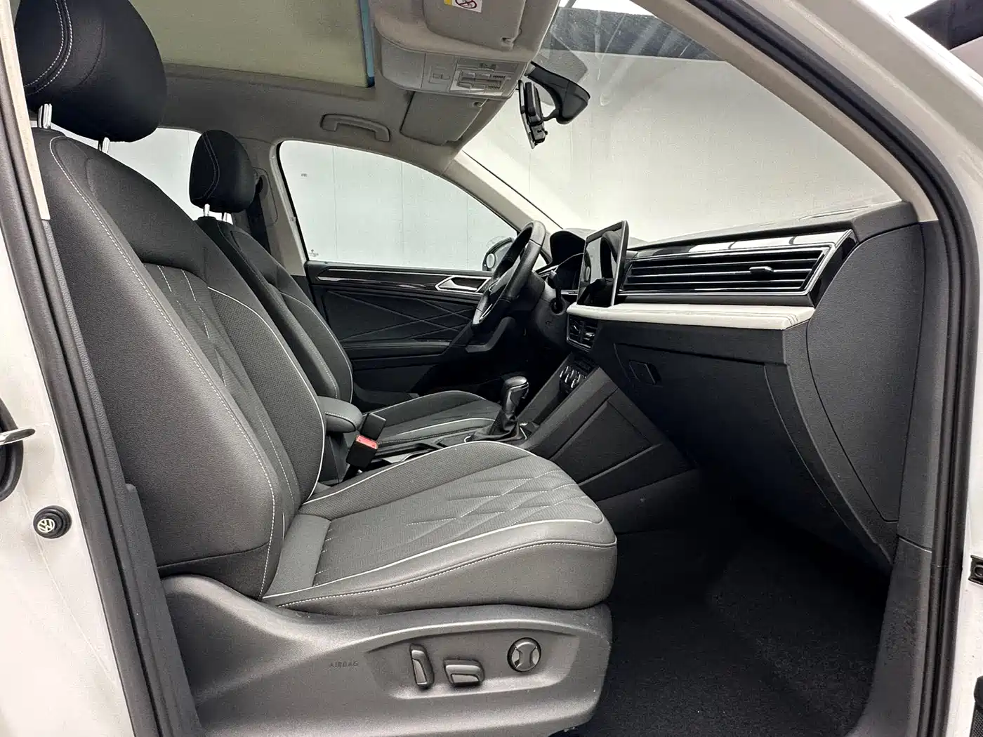Volkswagen Tiguan L 2023 280TSI 2WD Trend Limited Edition фото 12