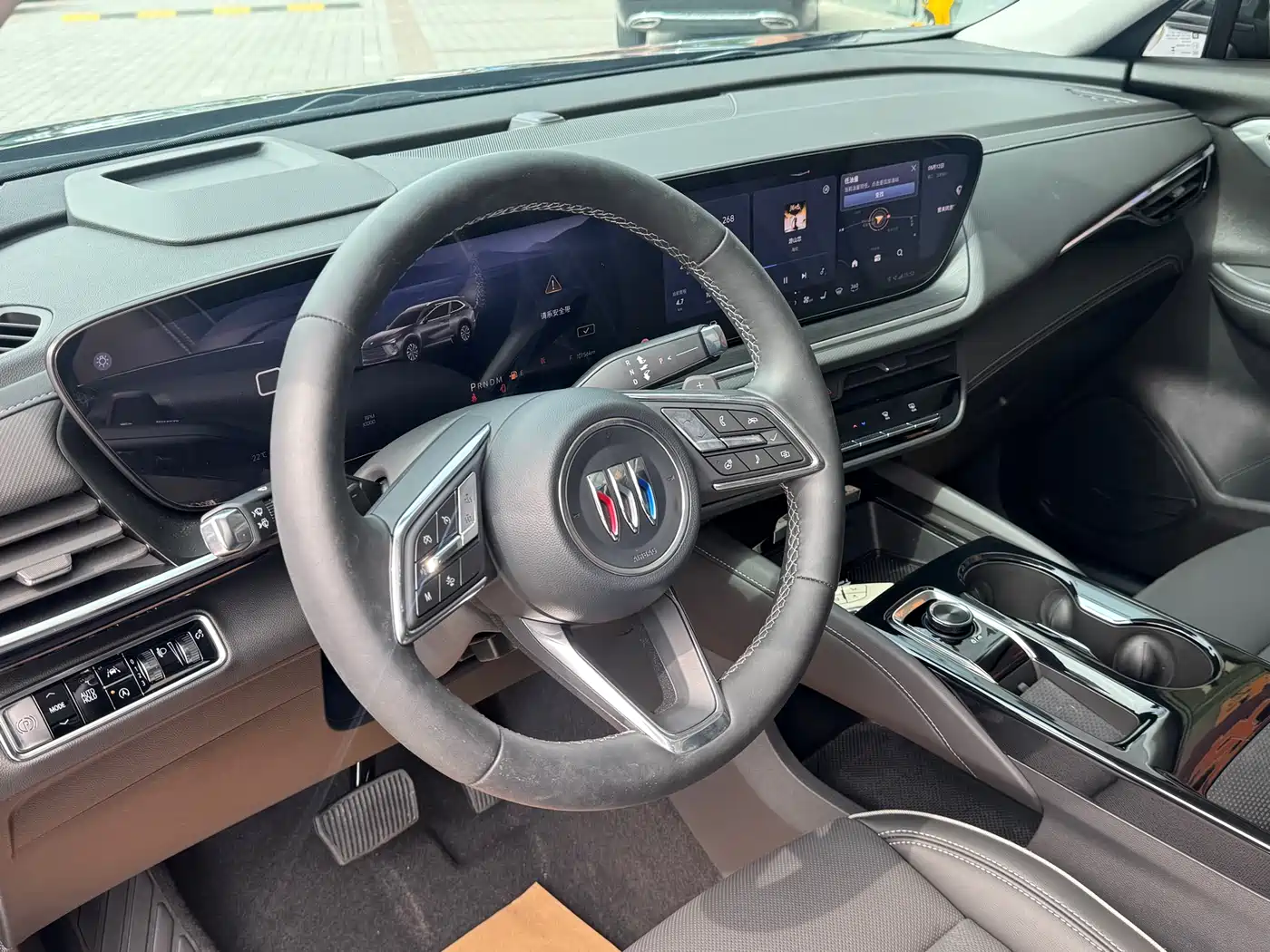 Buick Envision Plus 2025 Enclave Plus 28T 2WD Platinum Edition фото 9