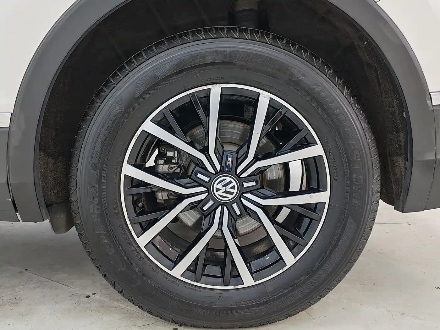 Volkswagen Tiguan L 2017 330TSI Automatic 2WD Comfort Edition фото 15
