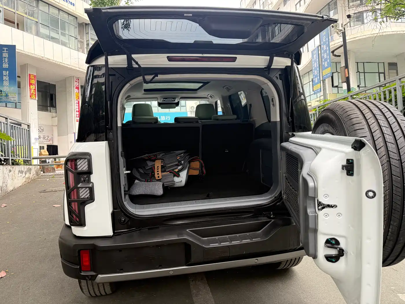 BAIC ORV Beijing Offroad BJ40 2024 2.0T New Urban Hunter Edition Knight фото 13