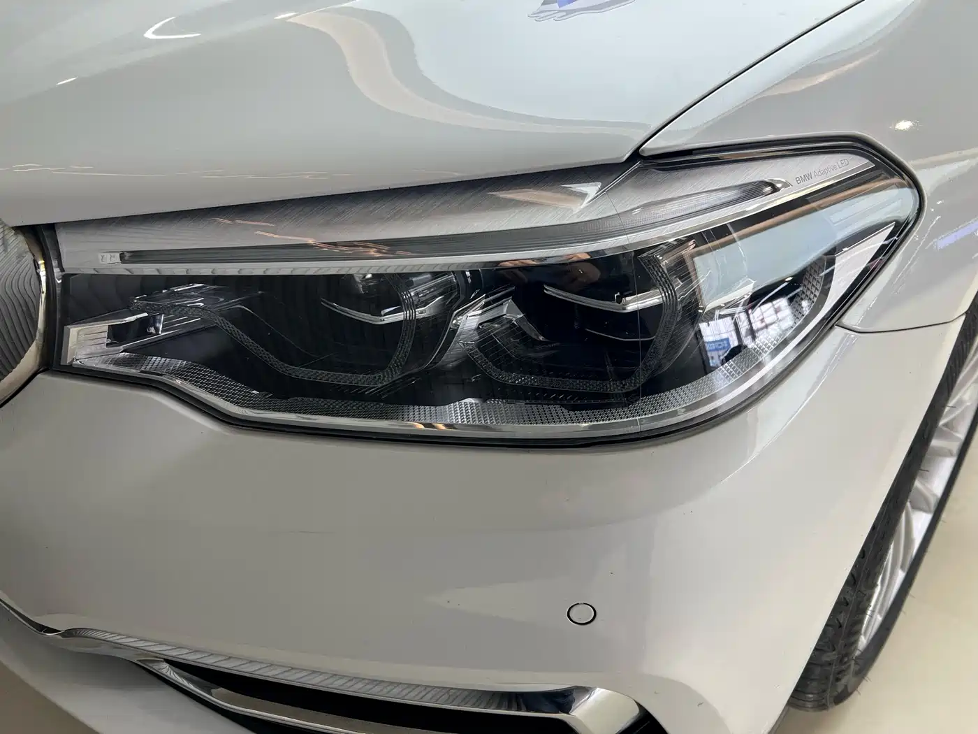 BMW 5 Series New Energy 2019 530Le Luxury Package фото 21