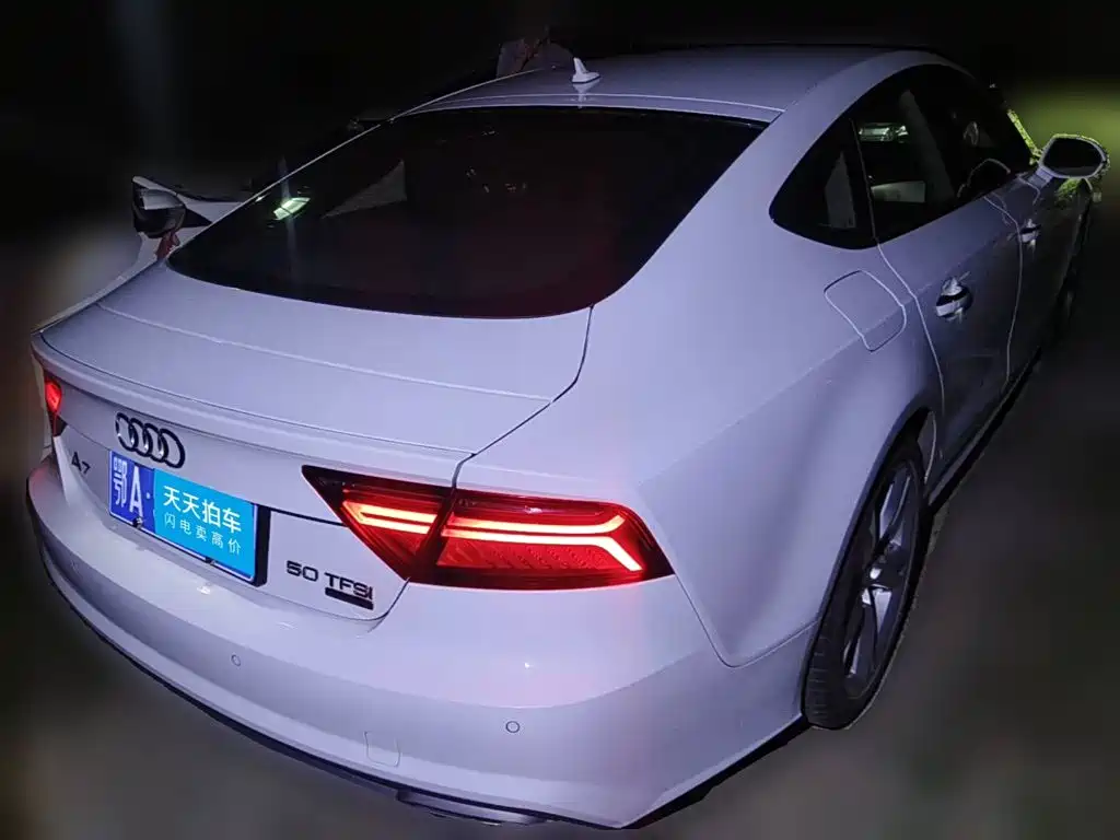 Фото 2 - Audi A7