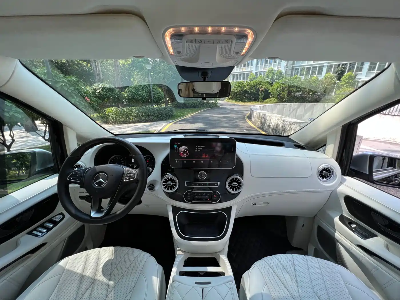 Mercedes-Benz Vito 2021 2.0T Elite 7-Seater фото 5