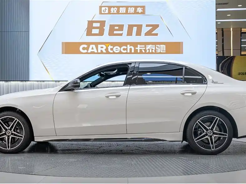 Mercedes-Benz C-Class 2024 C 260 L Night Edition Sport фото 10