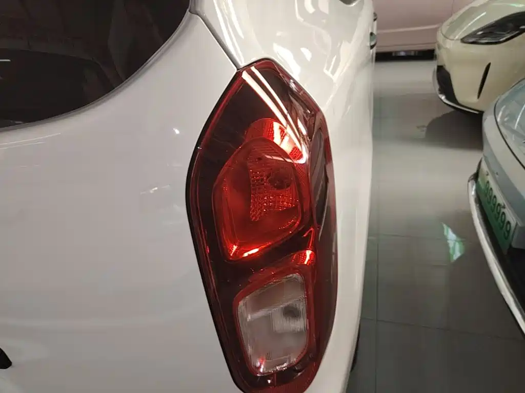 Photo 8 - Wuling Motors Wuling Hongguang New Energy