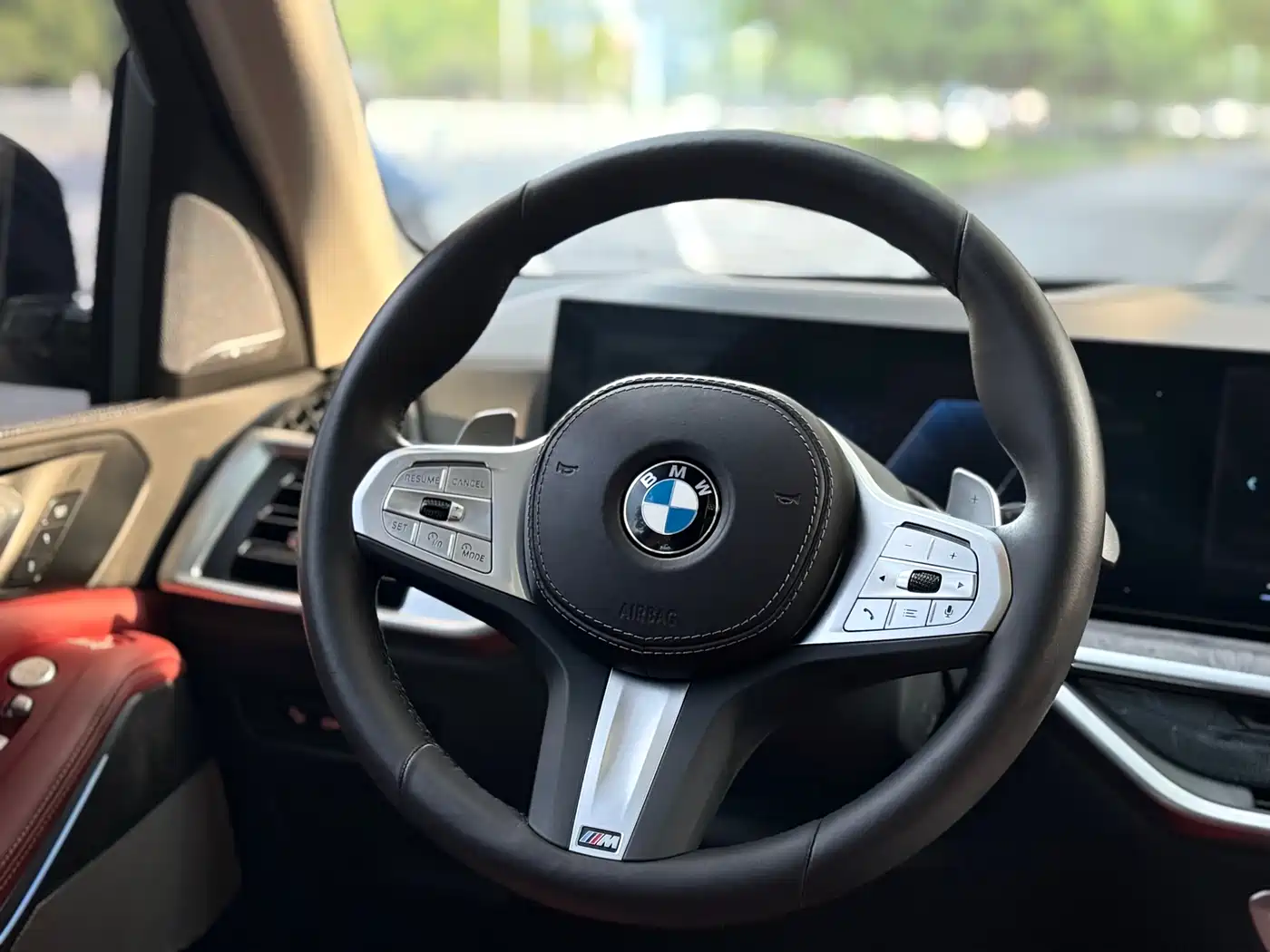 BMW X5 2023 xDrive 30Li Premium M Sport Black Night Package фото 17