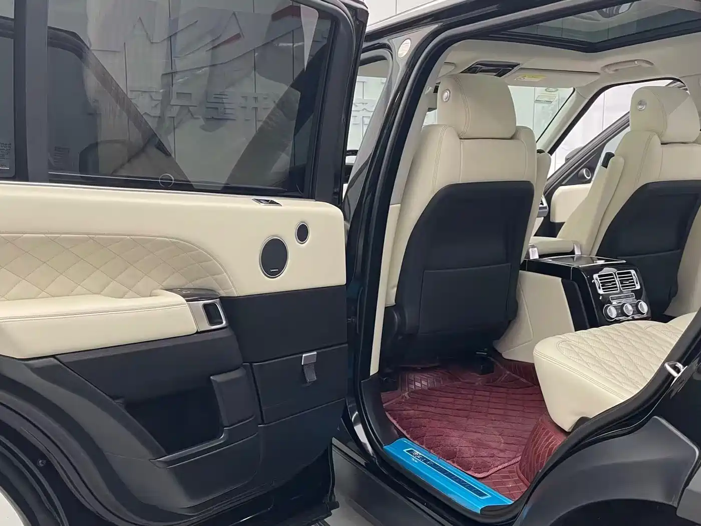 Land Rover Range Rover 2016 3.0 SC V6 Vogue LWB фото 14